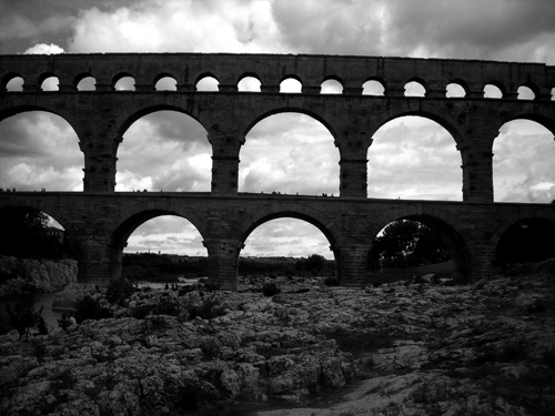 Le Pont du Gard en noir et blanc