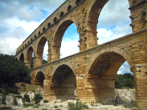 Vue du pont depuis le Gardon